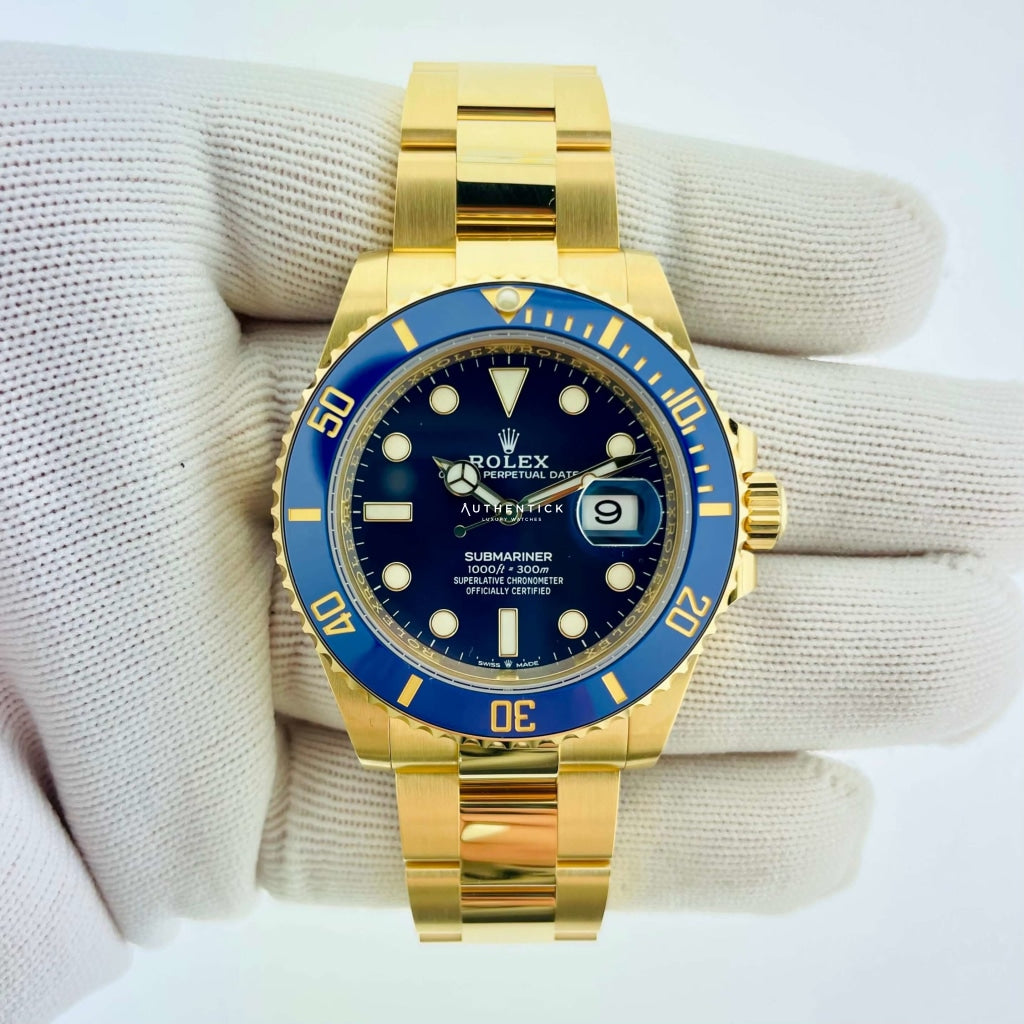 Rolex - Submariner Date - 41 mm - Yellow Gold - Royal Blue Dial