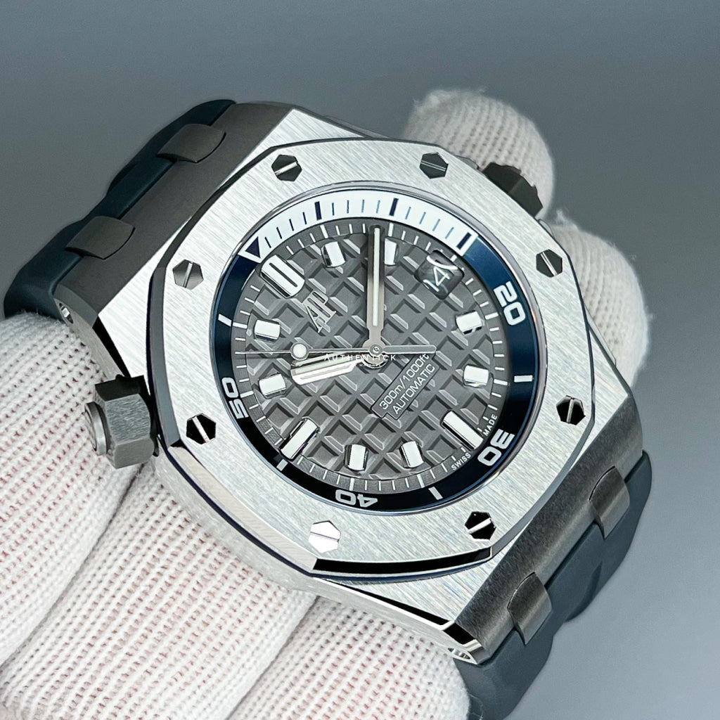 Audemars Piguet Royal Oak OffShore Diver Grey Dial 15720ST.OO