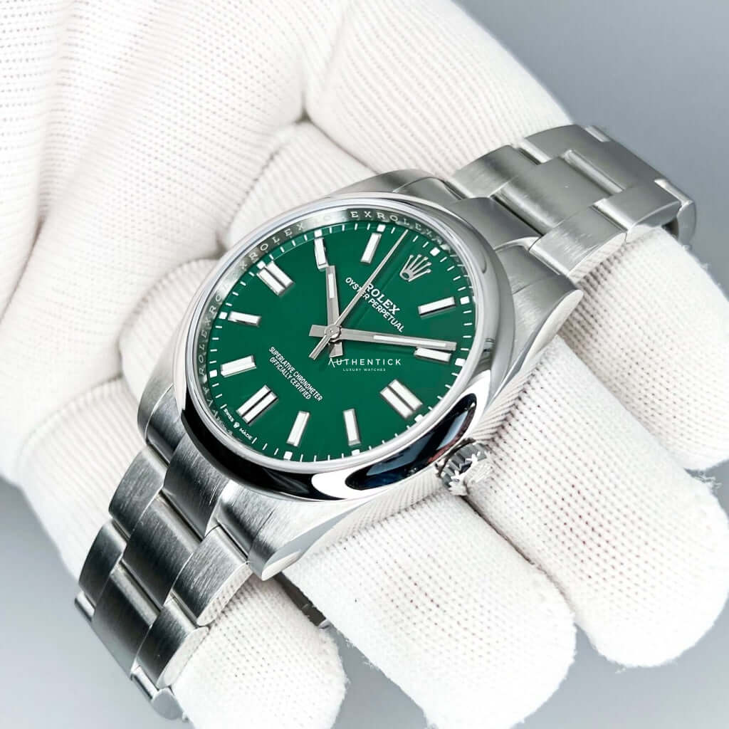Rolex Oyster Perpetual 41 Stainless Steel Green Dial 124300