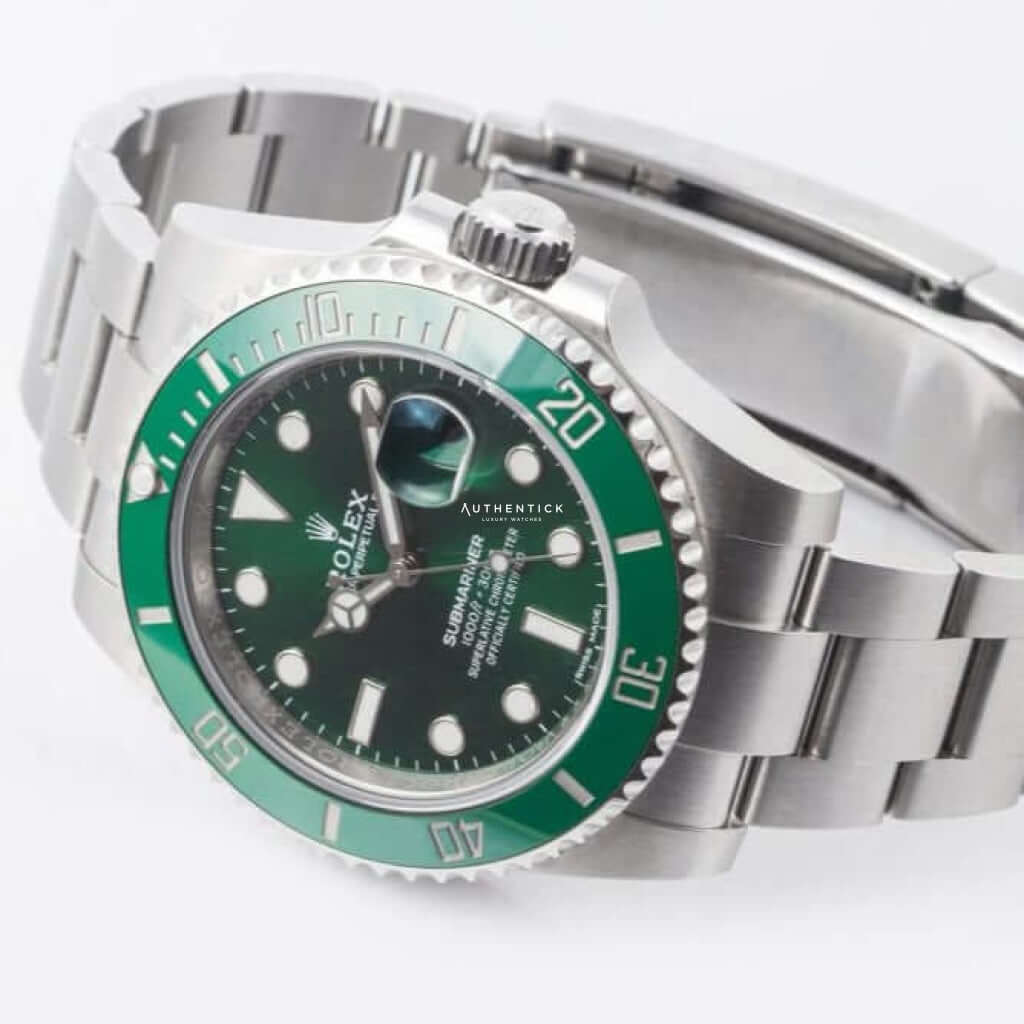 Rolex Submariner Date 40mm Hulk 116610LV Green Dial Pre-Owned
